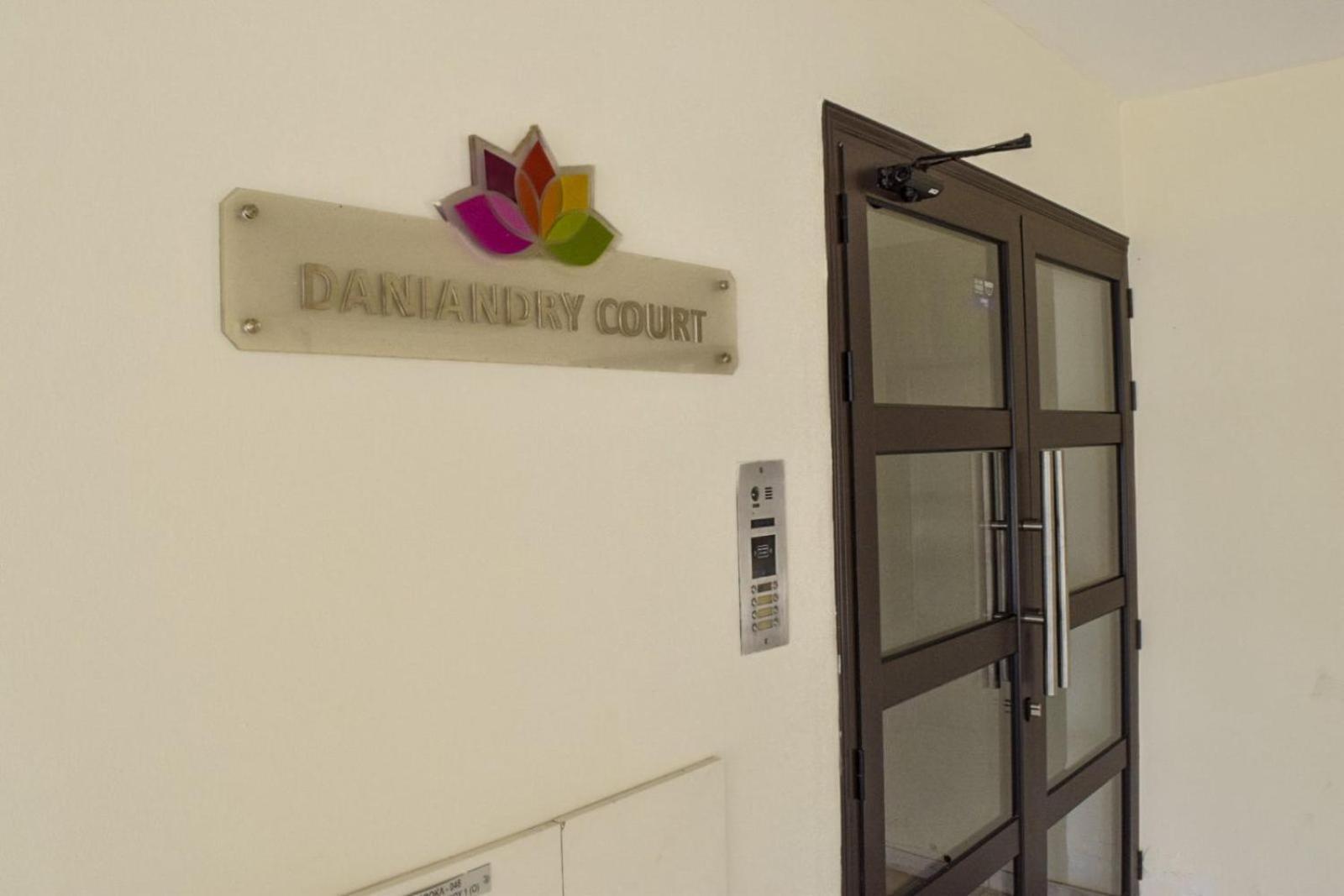 Daniandry Apartment Ларнака Екстериор снимка